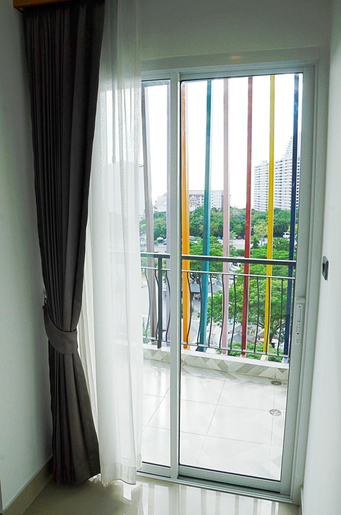 The Forest Hotel Pattaya Ban Nong Tabaek Екстериор снимка