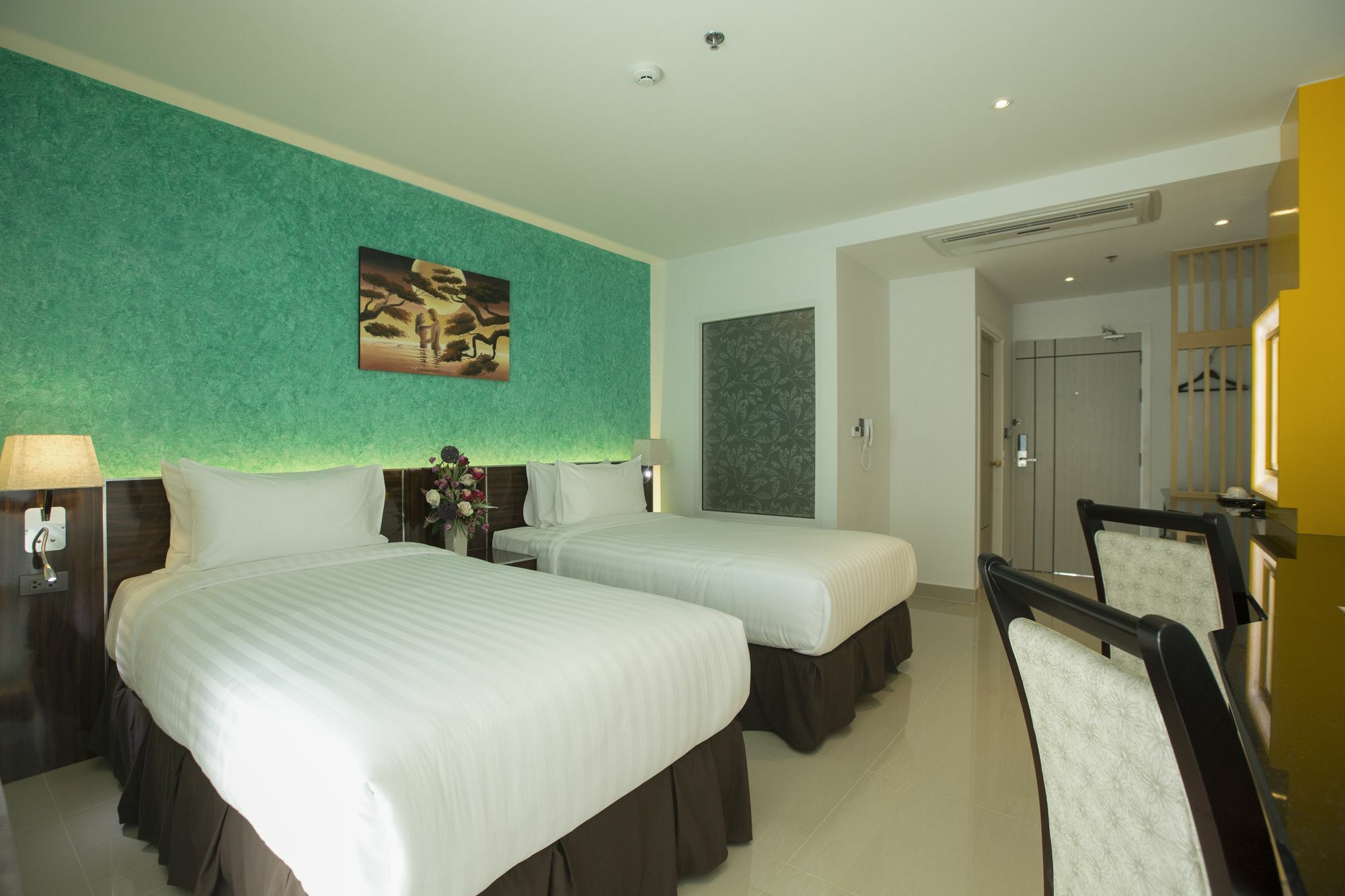 The Forest Hotel Pattaya Ban Nong Tabaek Екстериор снимка